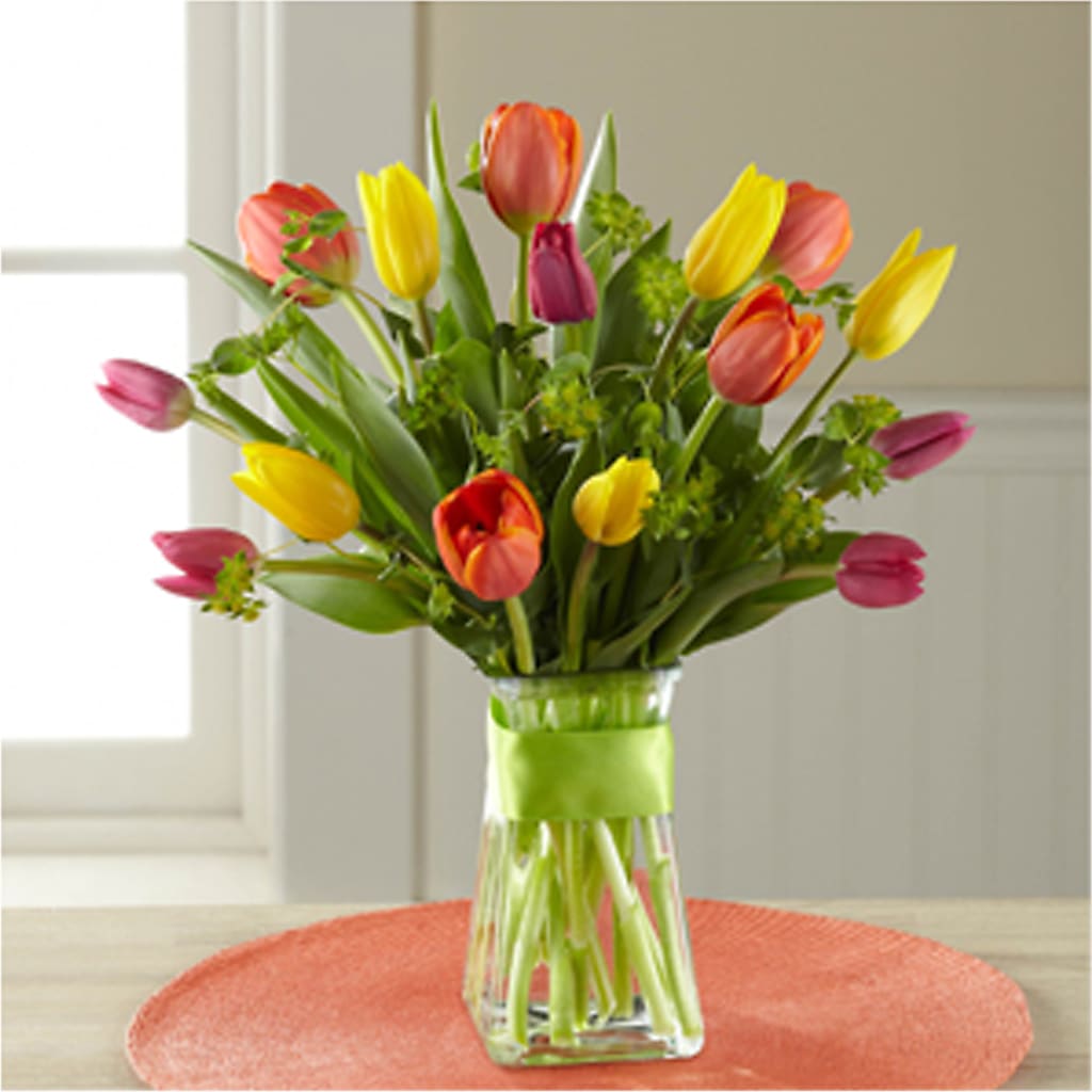 Sunlit Treasures Bouquet – Brown Pleasance Florists Inc, Lakewood OH