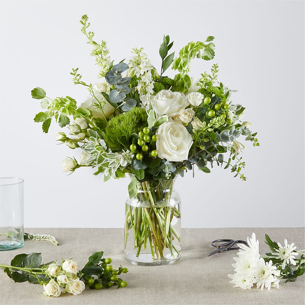 Irish Garden - A Florist Original – Brown Pleasance Florists Inc, Lakewood OH