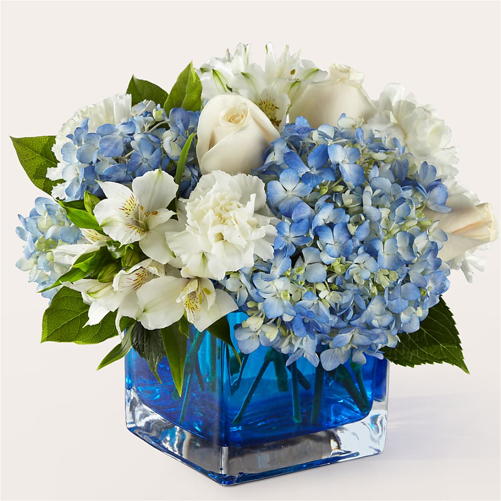 Soothing Waters Bouquet – Brown Pleasance Florists Inc, Lakewood OH