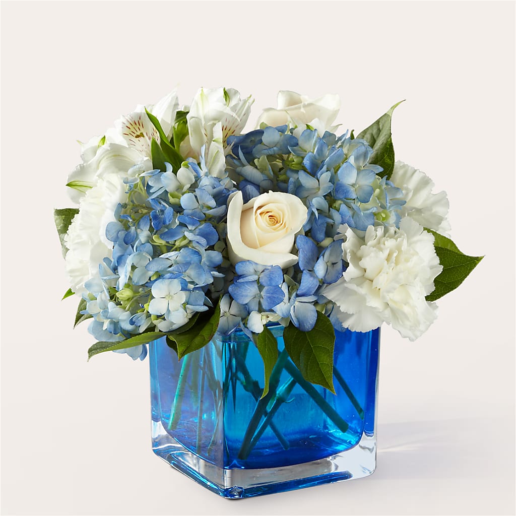 Soothing Waters Bouquet – Brown Pleasance Florists Inc, Lakewood OH