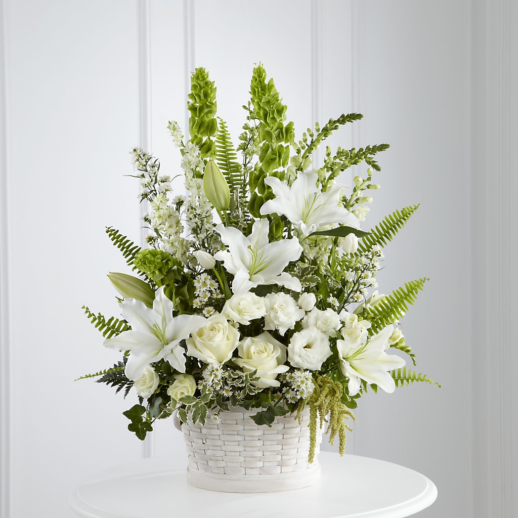 In Our Thoughts Arrangement – Brown Pleasance Florists Inc, Lakewood OH