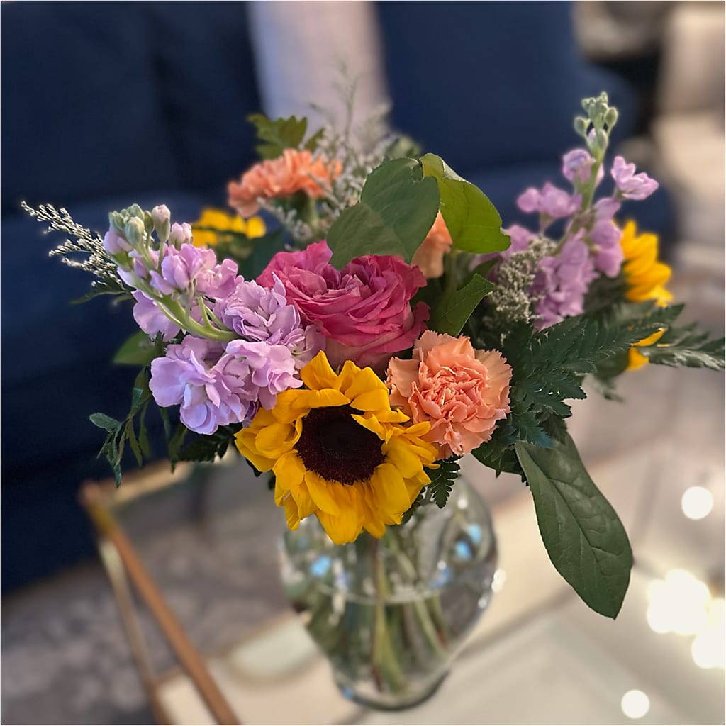 Yellow Brick Road Bouquet – Brown Pleasance Florists Inc, Lakewood OH
