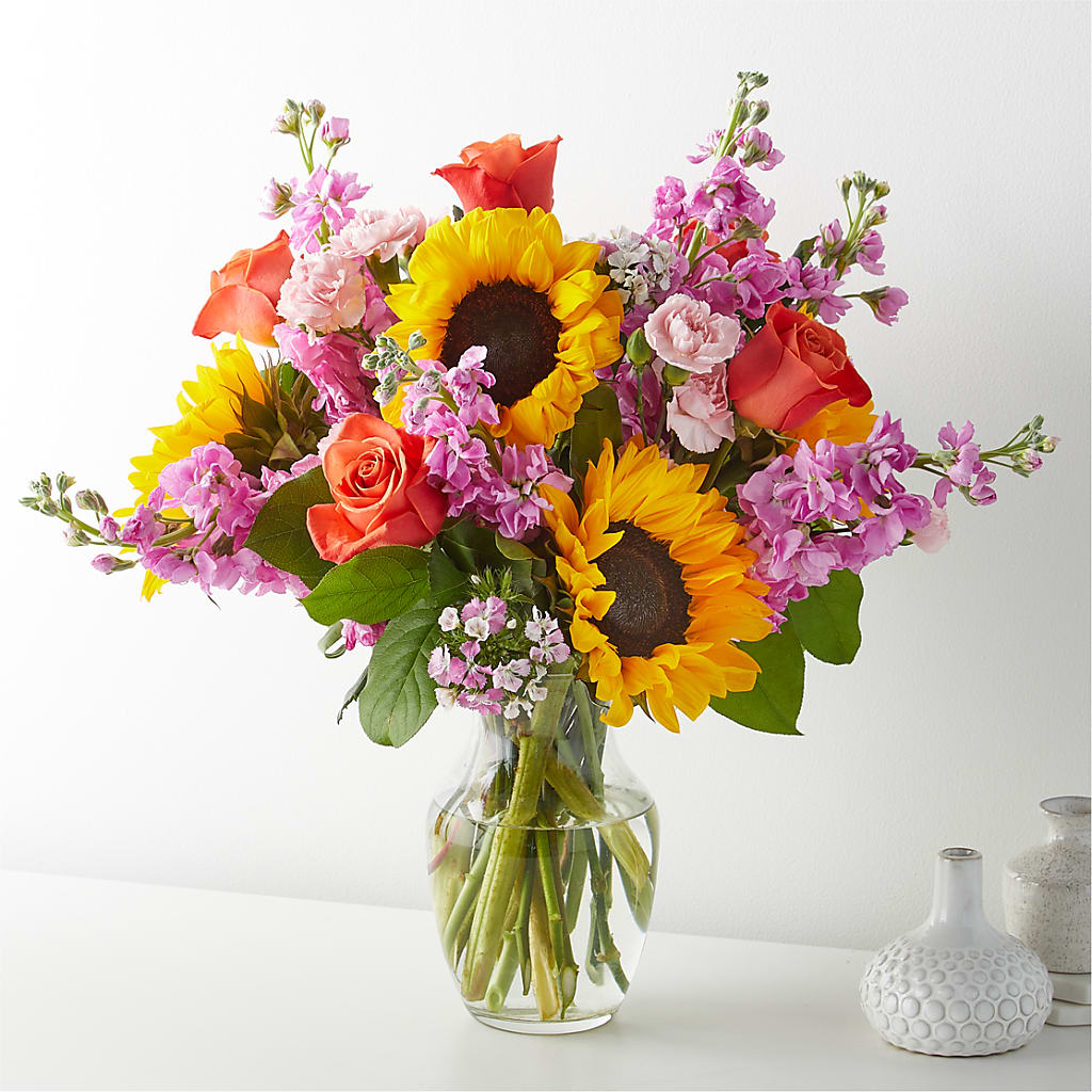 Yellow Brick Road Bouquet – Brown Pleasance Florists Inc, Lakewood OH