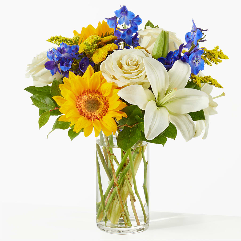 Stargazing Bouquet – Brown Pleasance Florists Inc, Lakewood OH