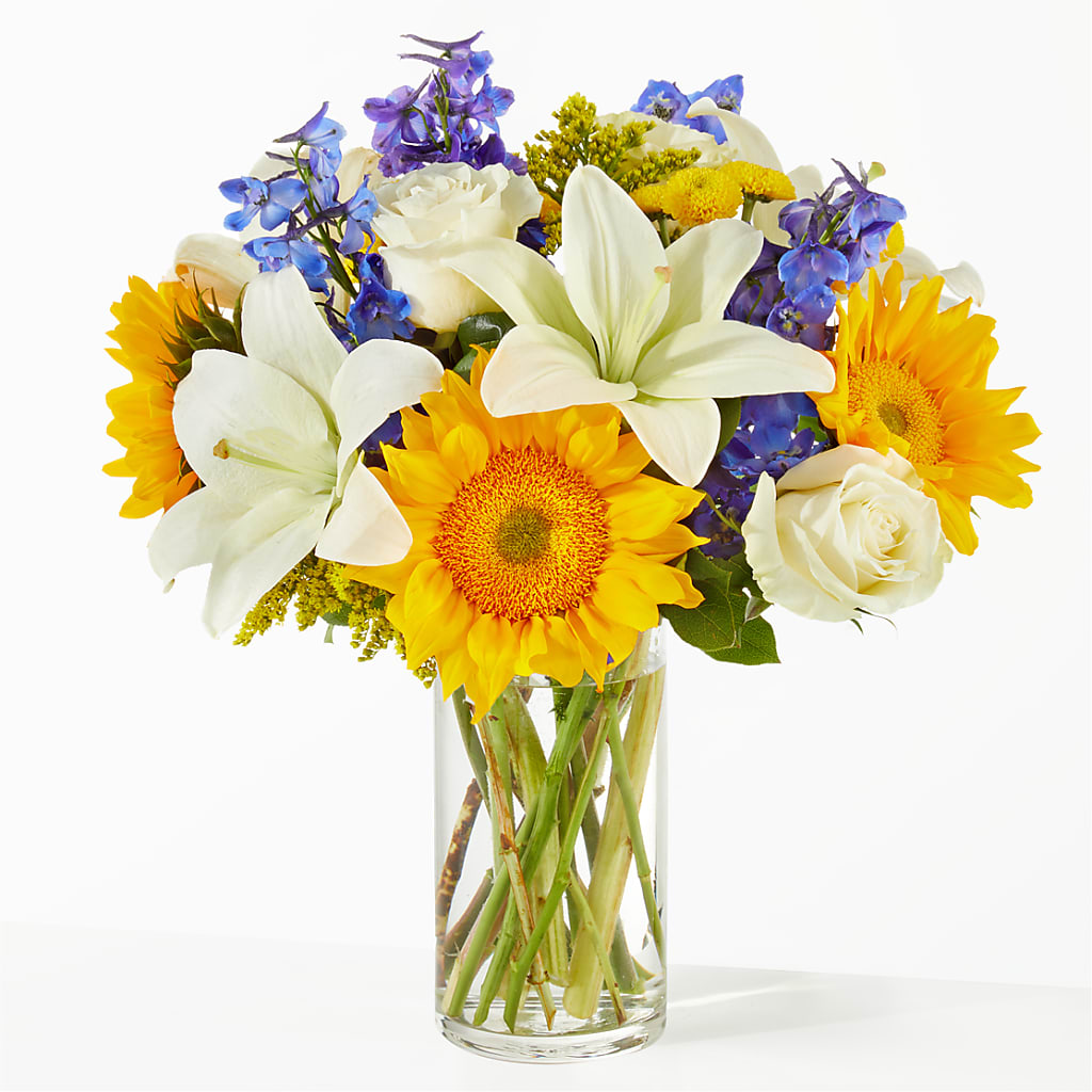 Stargazing Bouquet – Brown Pleasance Florists Inc, Lakewood OH