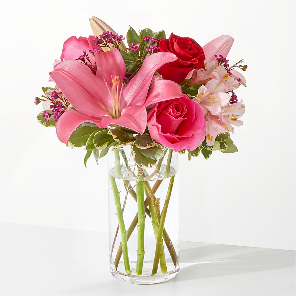 Lucky in Love Bouquet – Brown Pleasance Florists Inc, Lakewood OH