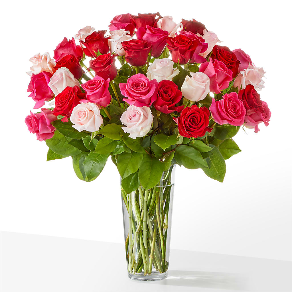 Charming Rose Bouquet – Brown Pleasance Florists Inc, Lakewood OH