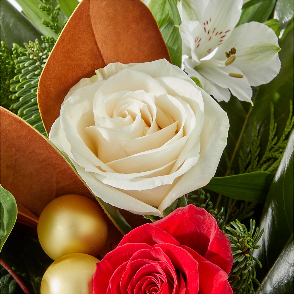 Joy & Jolly Bouquet –  Brown Pleasance Florists Inc, Lakewood OH