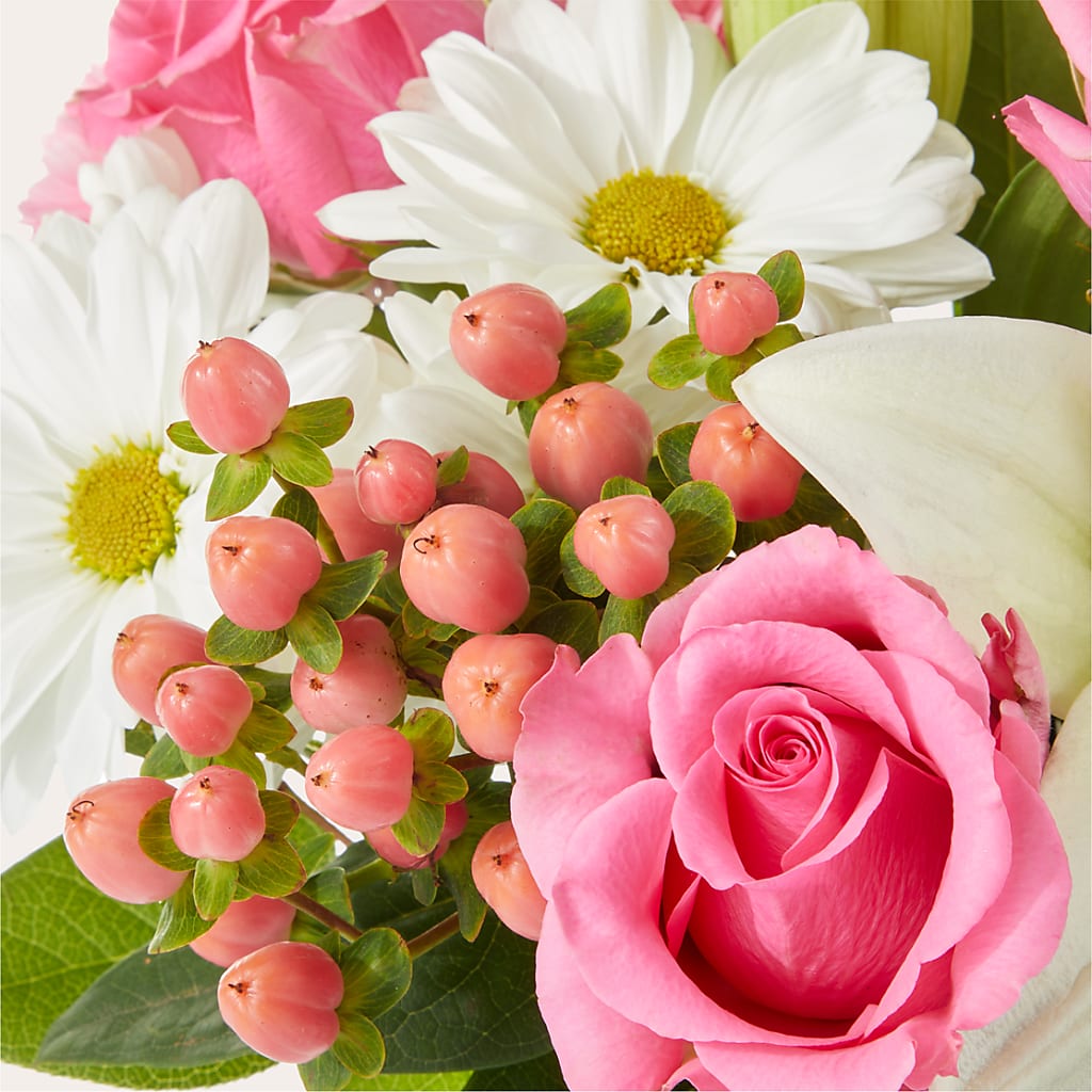 Whispers of Comfort Bouquet –  Brown Pleasance Florists Inc, Lakewood OH