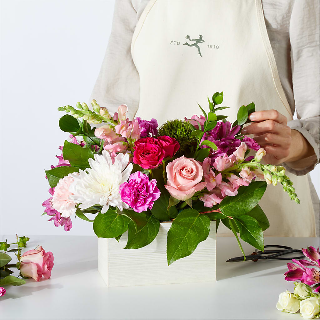 Sweetberry Box – A Florist Original –  Brown Pleasance Florists Inc, Lakewood OH
