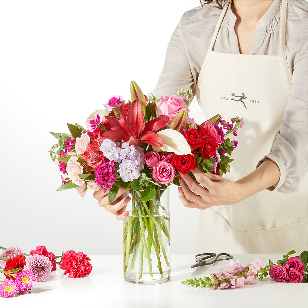 Swooning Over You - A Luxury Florist Original –  Brown Pleasance Florists Inc, Lakewood OH