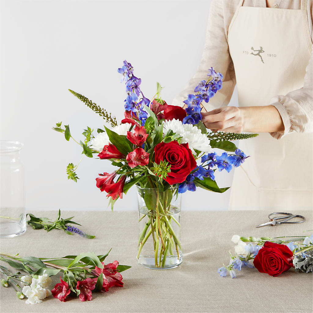 Star Spangled - A Florist Original –  Brown Pleasance Florists Inc, Lakewood OH