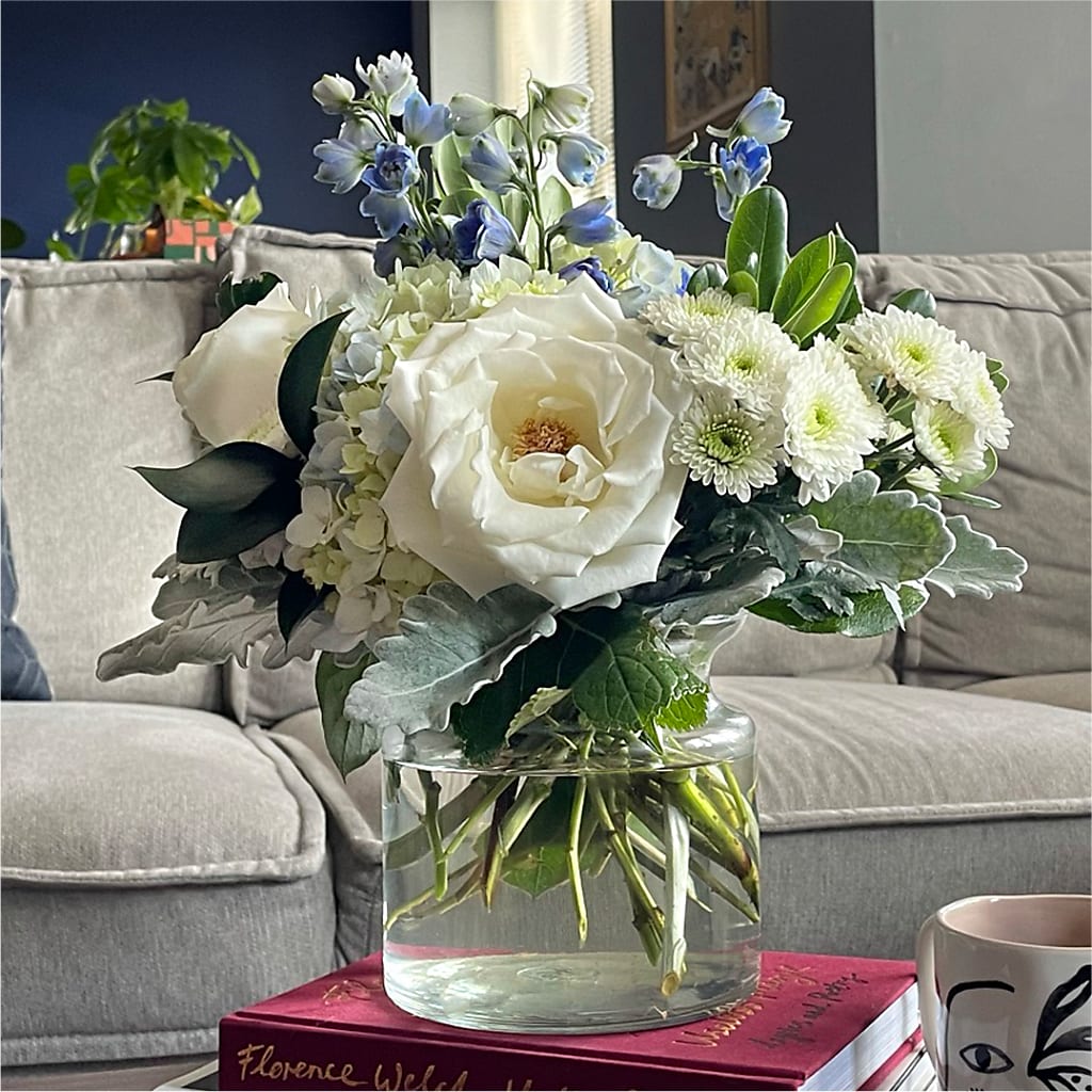Clear Skies Bouquet –  Brown Pleasance Florists Inc, Lakewood OH