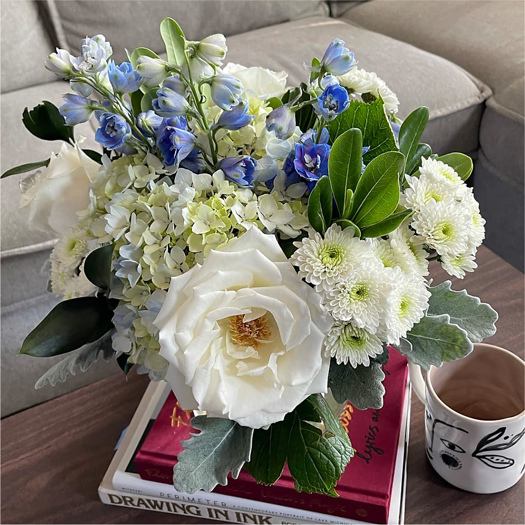 Clear Skies Bouquet –  Brown Pleasance Florists Inc, Lakewood OH