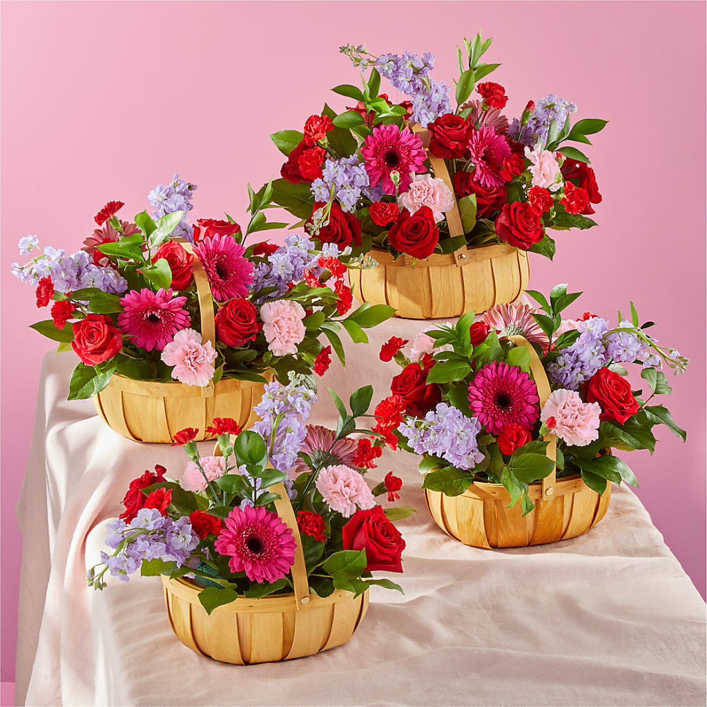 Pink Picnic Basket –  Brown Pleasance Florists Inc, Lakewood OH