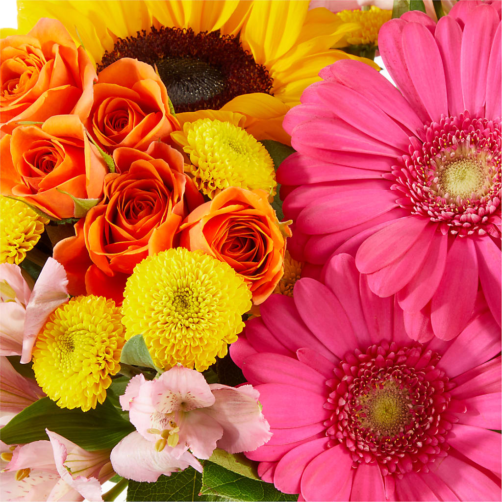 Beach Day Bouquet –  Brown Pleasance Florists Inc, Lakewood OH