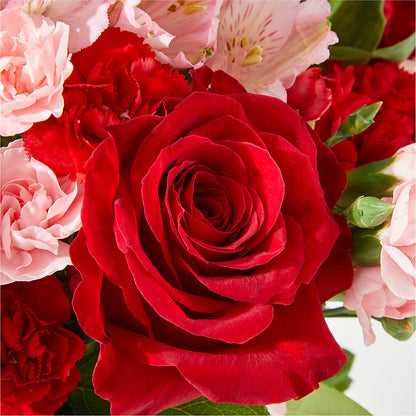 Candy Kisses Bouquet –  Brown Pleasance Florists Inc, Lakewood OH