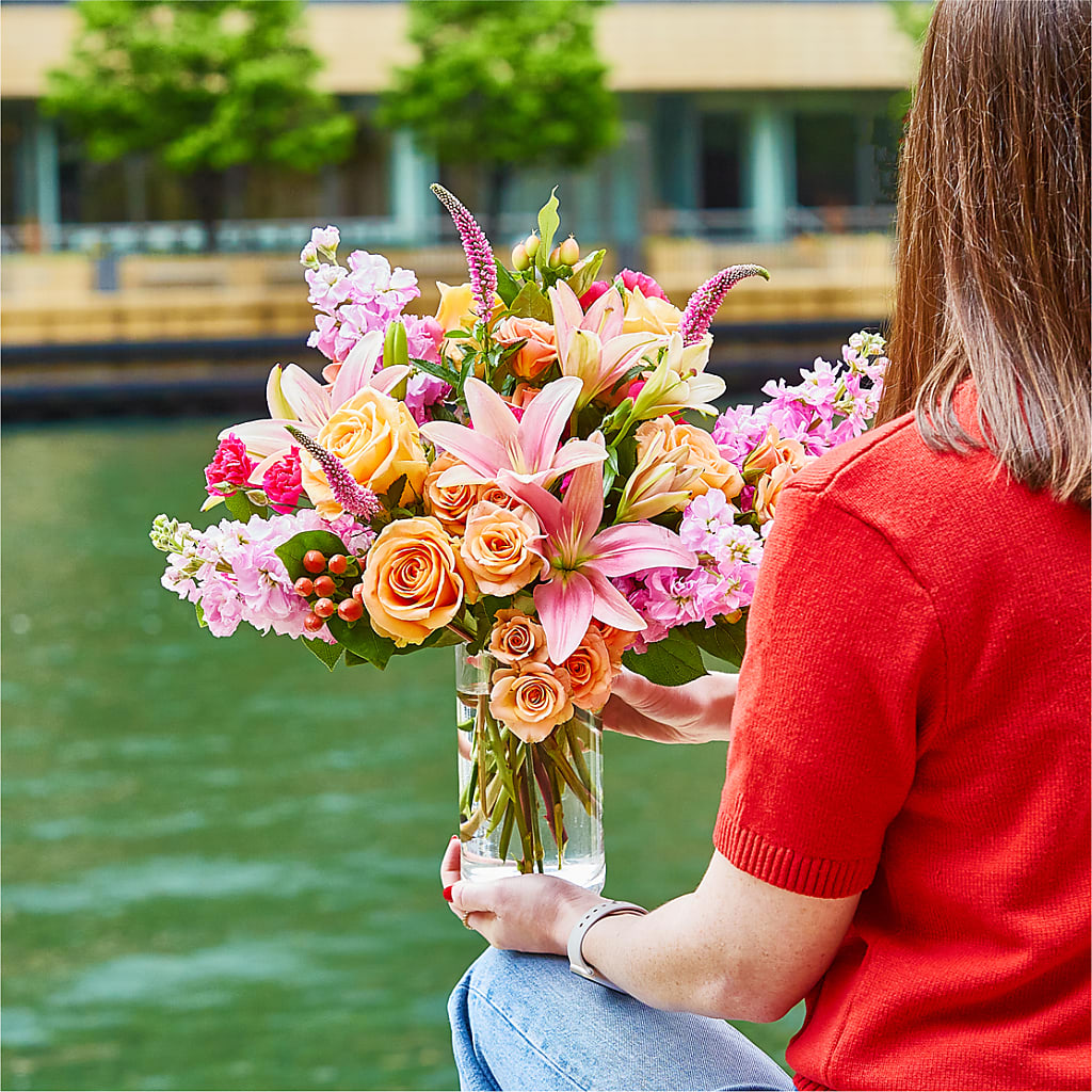 Bisous Bouquet –  Brown Pleasance Florists Inc, Lakewood OH