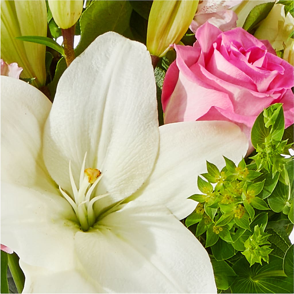 Fondly Bouquet –  Brown Pleasance Florists Inc, Lakewood OH