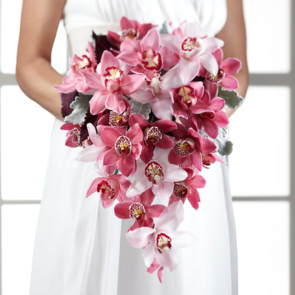 Pink Mink Bouquet –  Brown Pleasance Florists Inc, Lakewood OH